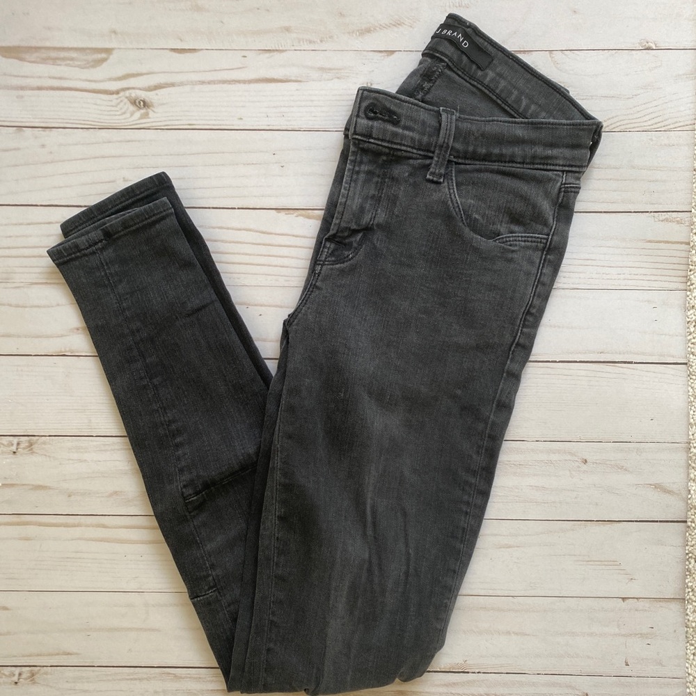 J BRAND Dark Gray Denim Jeans - Size: 25